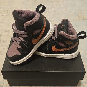 Nike Black and Mauve Sneakers